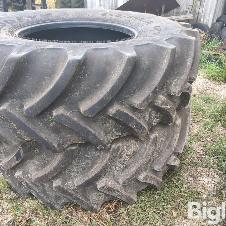 JOHN DEERE S680