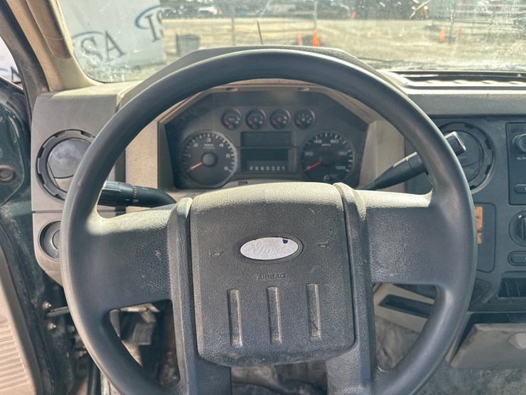 2009-ford-f350-image-51