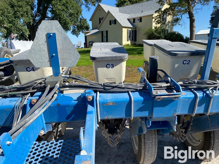kinze-3000-image-11