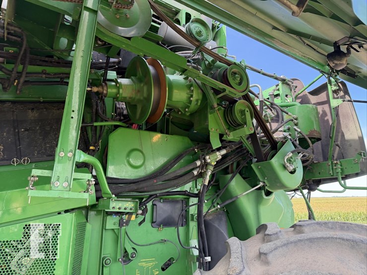 2011-john-deere-9770-sts-image-112