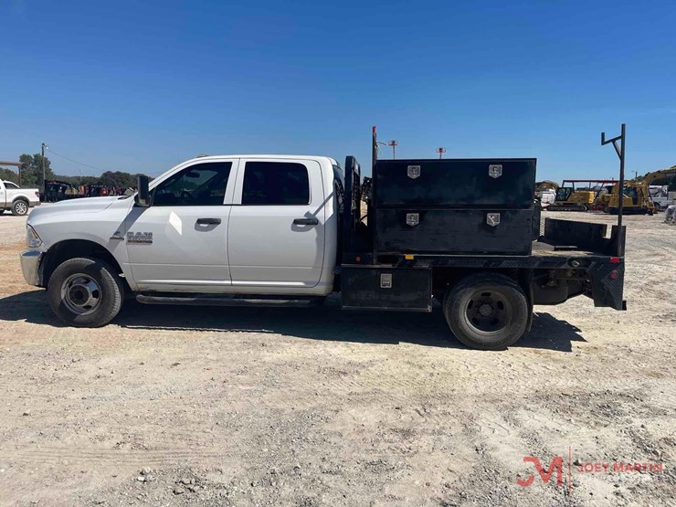 2018-dodge-3500-image-6