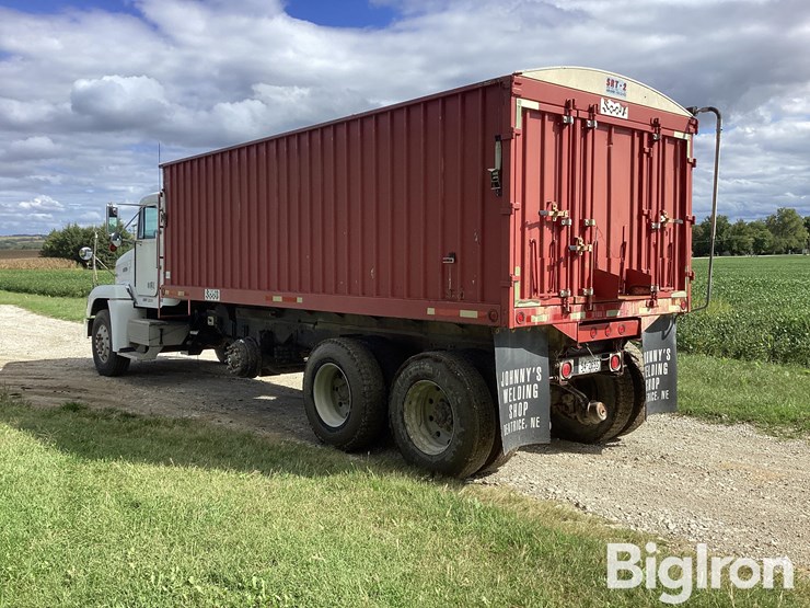 1989-freightliner-fld120-image-7