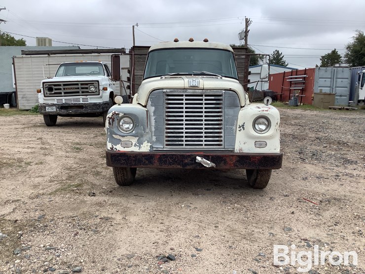 1964-international-loadstar-image-2