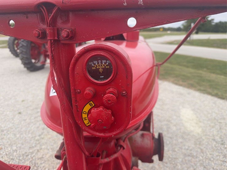 farmall-super-h-image-38