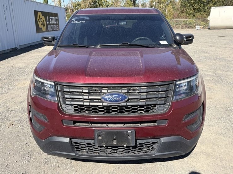 2018-ford-explorer-image-8