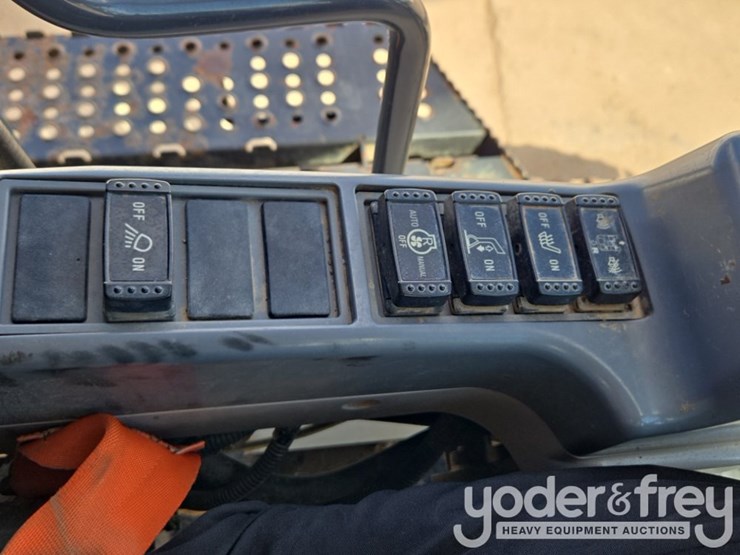 2019-deere-470g-lc-image-75