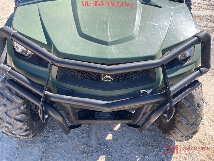 2024-john-deere-gator-image-12