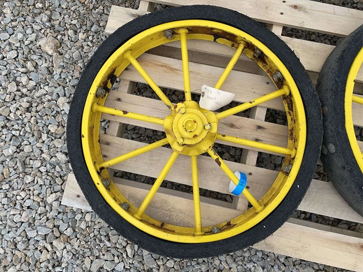 john-deere-b-image-3