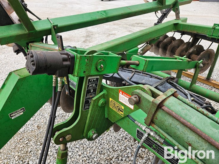 john-deere-630-image-13