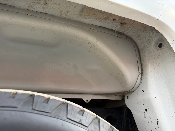 2019-chevrolet-silverado-1500-image-36