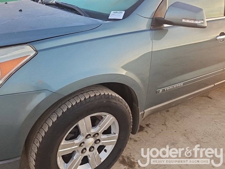 2009-chevrolet-traverse-image-14