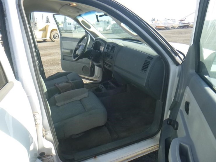 2007-dodge-dakota-image-7