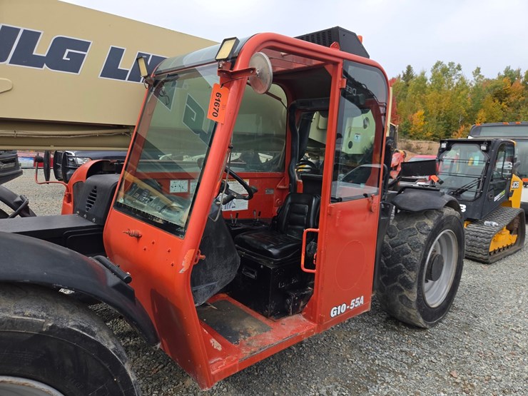 2010-jlg-g10-55a-image-39