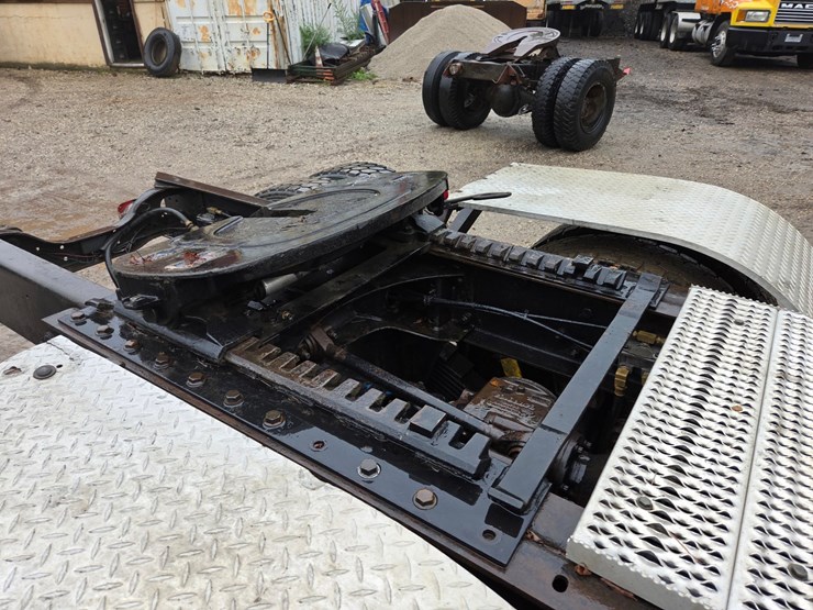1994-mack-rd688s-image-35