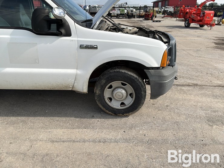 2006-ford-f250-xl-image-16