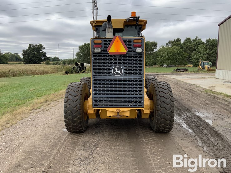 2007-deere-672d-image-6