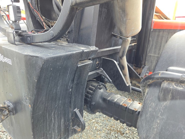 2010-jlg-g10-55a-image-25