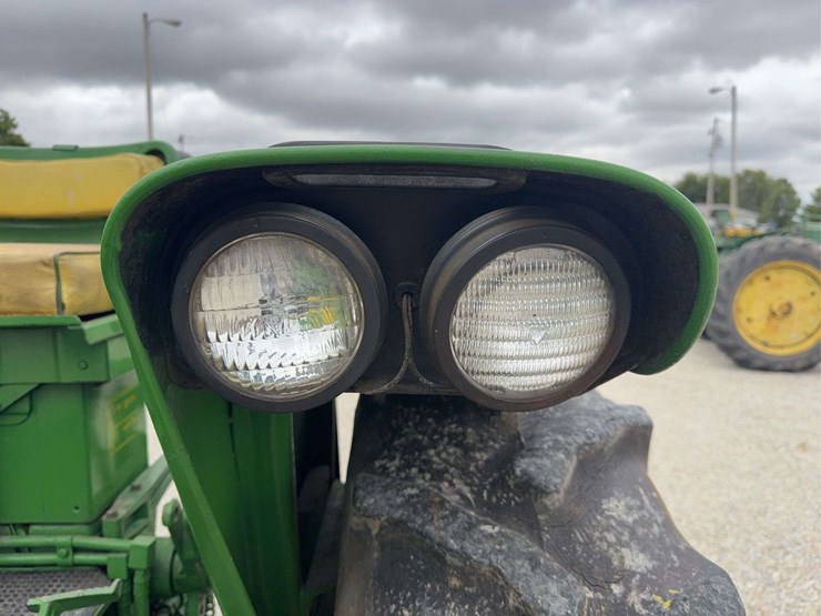 john-deere-620-image-34