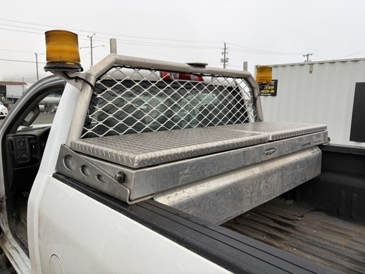 2016-gmc-sierra-pickup-image-19