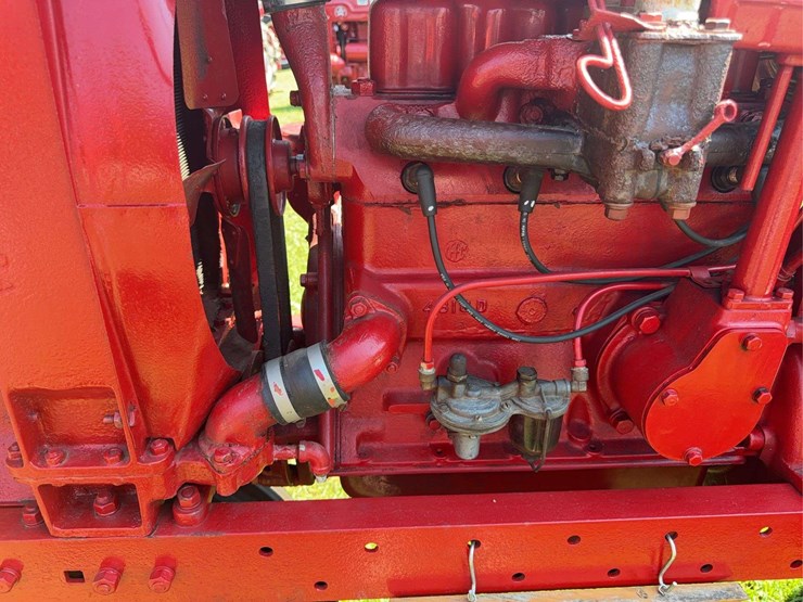 1936-farmall-f-12-image-13