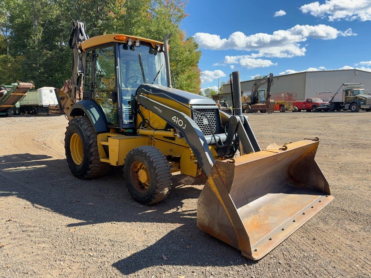 2011-deere-410j-image-7