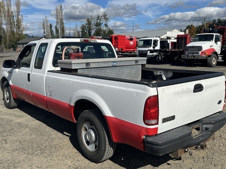 2005-ford-f250-xl-image-3