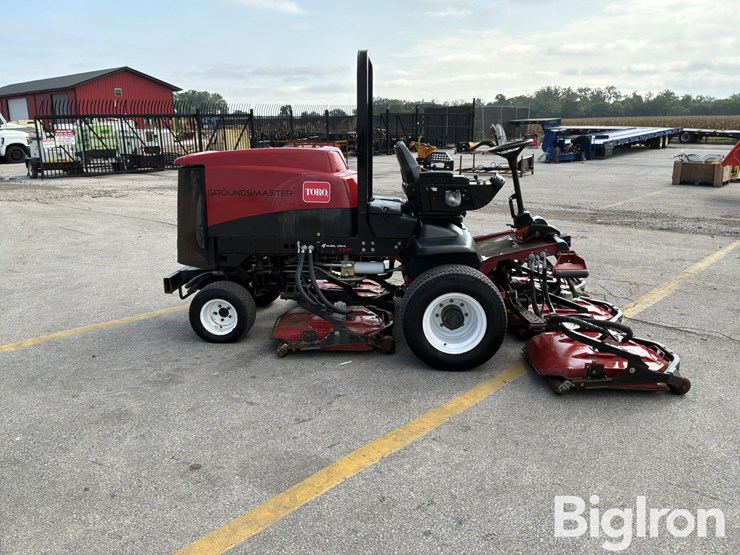 massey-ferguson-730-image-4