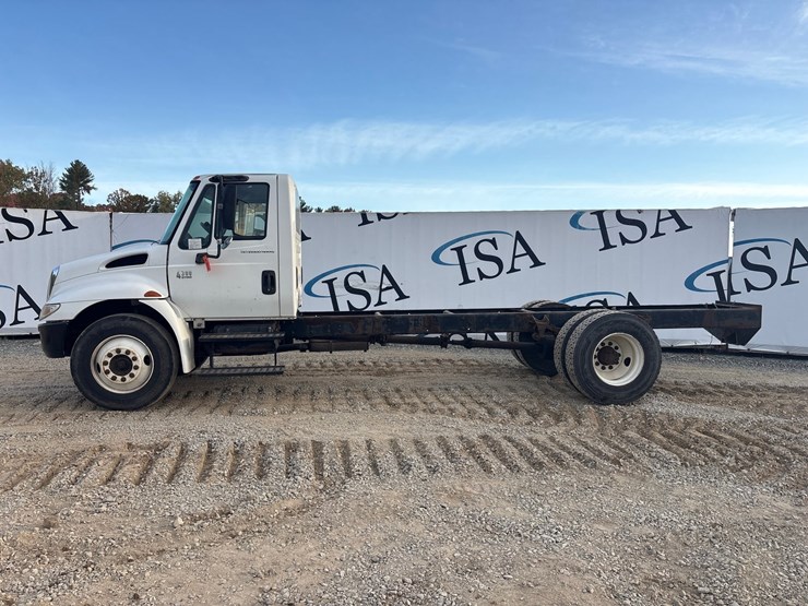 2002-international-4300-sba-image-2
