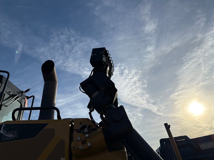 caterpillar-d6t-lgp-image-42