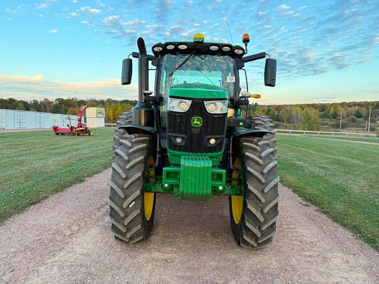 john-deere-6215r-image-2