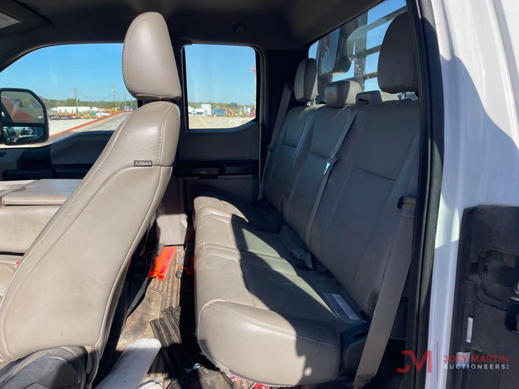 2017-ford-f350-xl-image-33