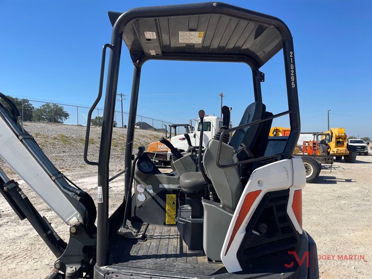 2021-bobcat-e26-image-20