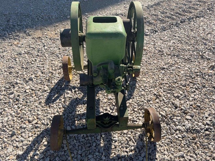john-deere-112-image-2
