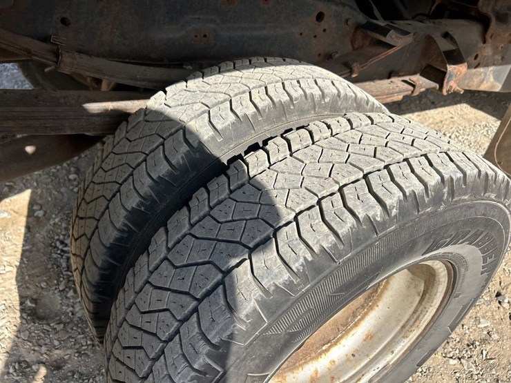 1997-dodge-3500-image-64