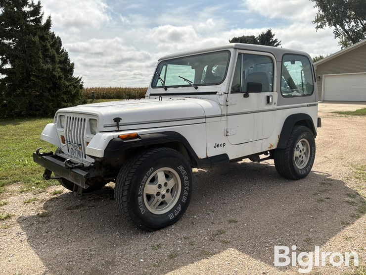 1990-jeep-wrangler-image-1