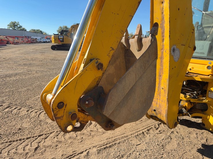 2001-jcb-214-image-20