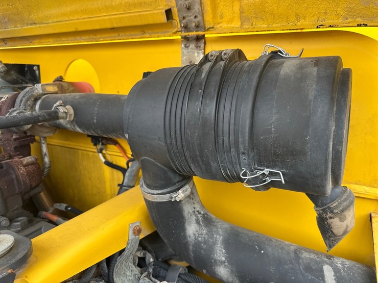 new-holland-m459-image-55