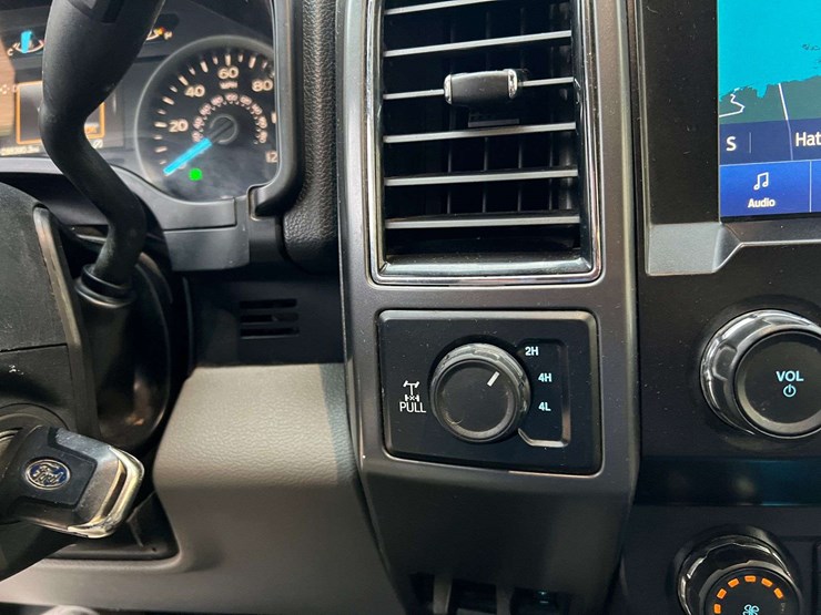 ford-f150-xlt-image-16