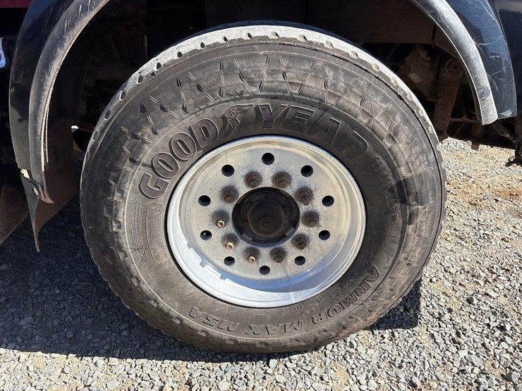 2009-kenworth-t800-image-108