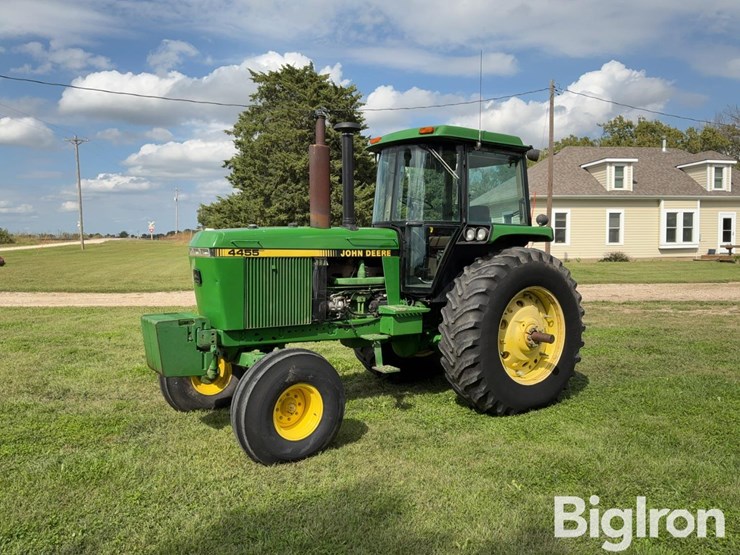 1992-john-deere-4455-image-1