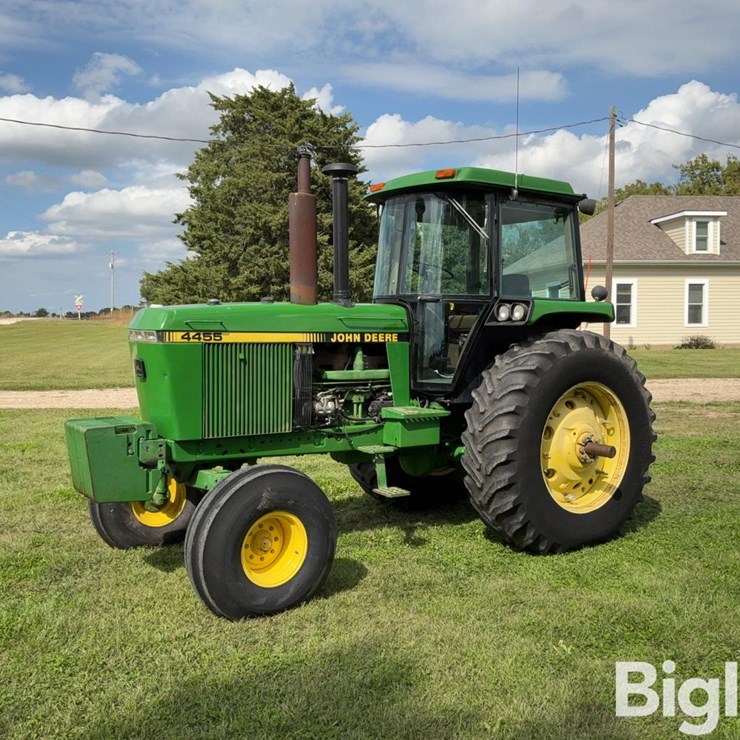 1992 JOHN DEERE 4455