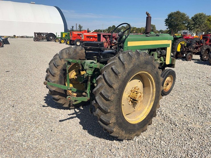 1958-john-deere-420-image-3