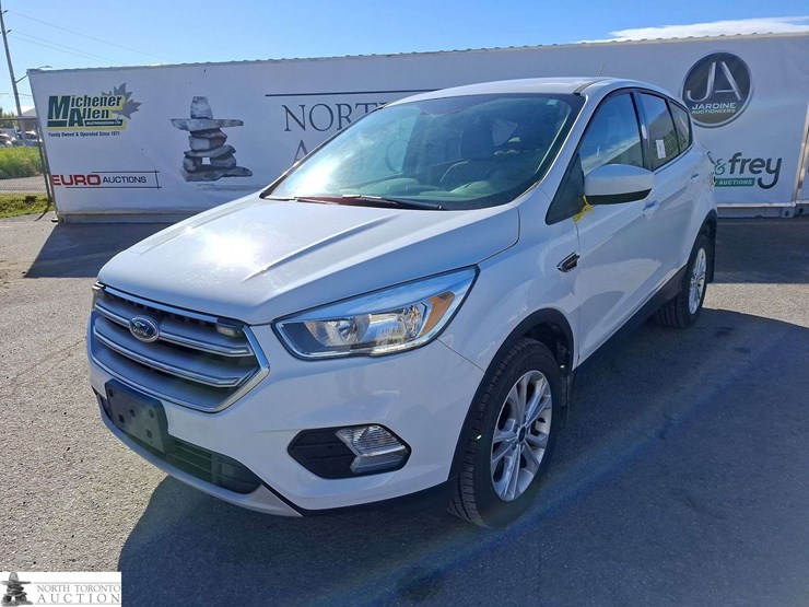 2017-ford-escape-image-1