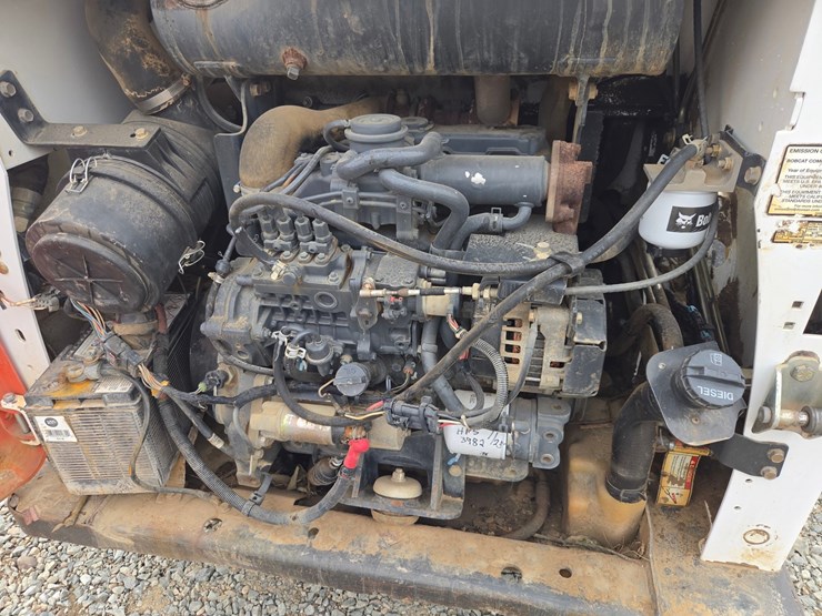 2013-bobcat-t550-image-24
