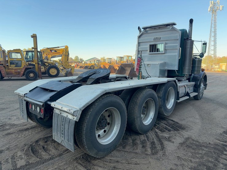 2006-kenworth-w900-image-5