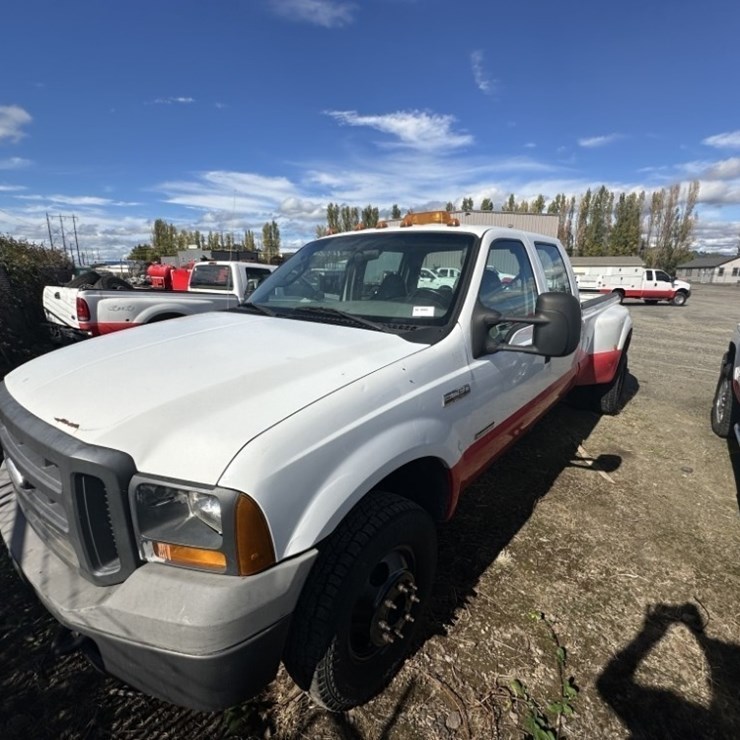 2005 FORD F350 XL