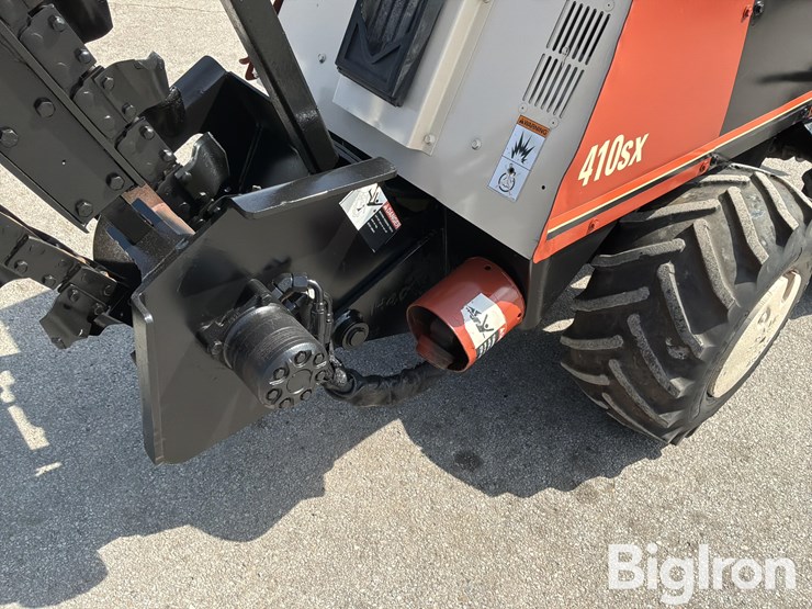 2004-ditch-witch-410sx-image-11