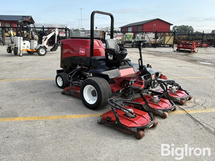 massey-ferguson-730-image-3