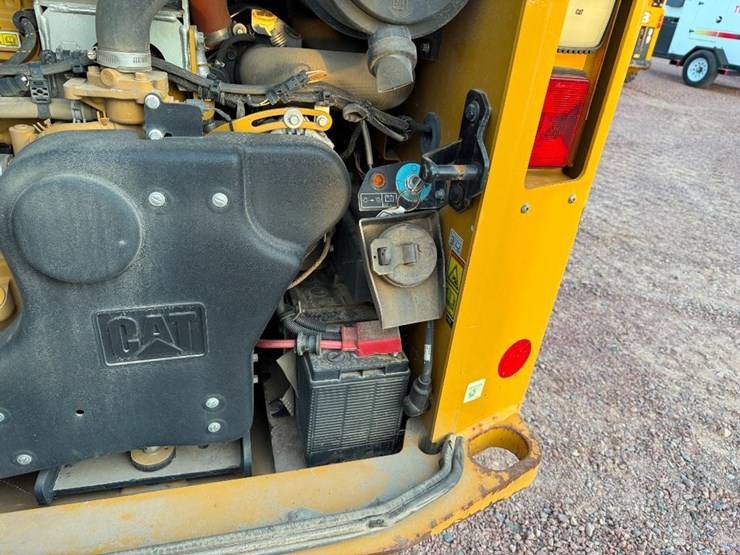 caterpillar-299d3-image-29