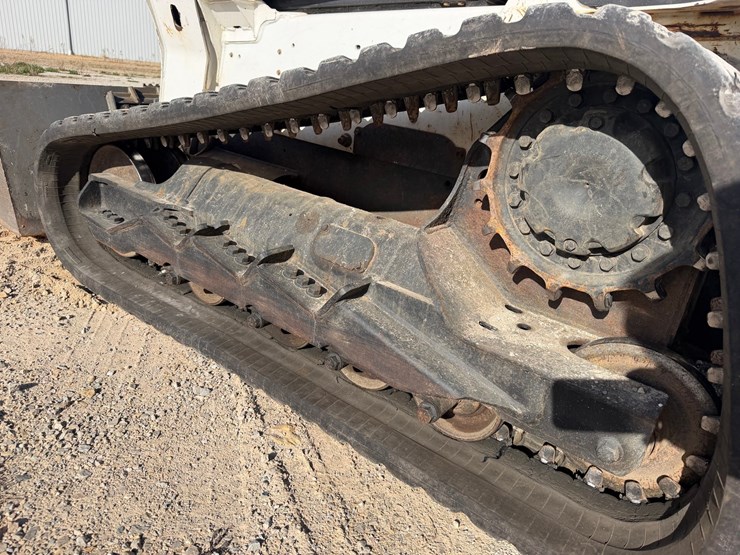 2019-bobcat-t650-image-31